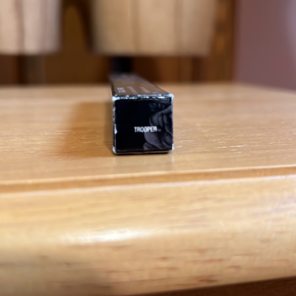 NIB Kat Von D Tattoo Liquid Eye Liner in Trooper Black Waterproof - Picture 5 of 5